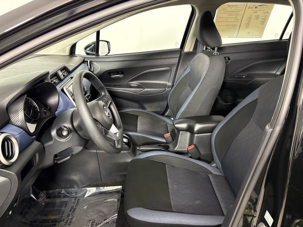 Used 2025 Nissan Versa SV w/ Trunk Package FWD image 16