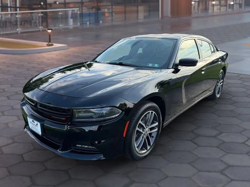 Used 2019 Dodge Charger SXT AWD/4WD image 6