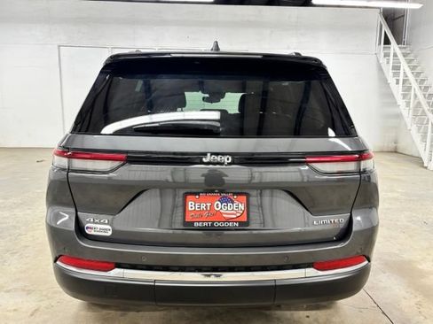 Used 2023 Jeep Grand Cherokee Limited AWD/4WD image 6