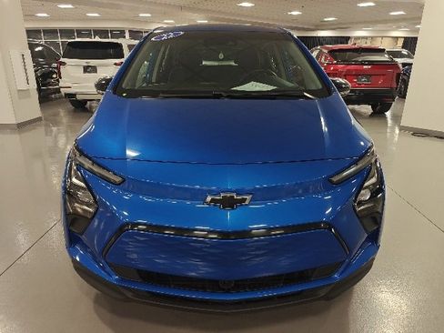 Used 2022 Chevrolet Bolt LT image 3