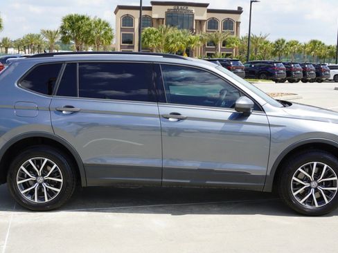 Used 2021 Volkswagen Tiguan S image 4