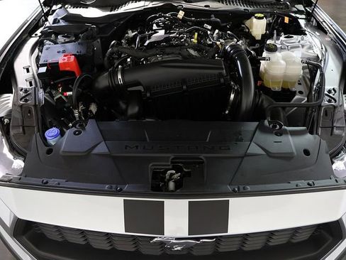Used 2025 Ford Mustang Premium RWD image 33
