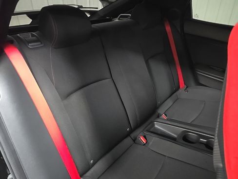 Used 2019 Honda Civic Type R image 16