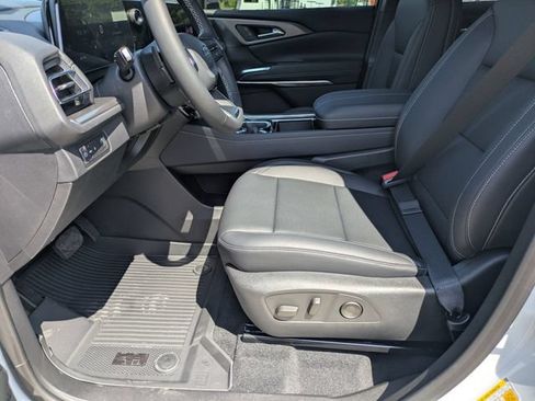 New 2026 Chevrolet Traverse LT w/ Midnight/Sport Edition FWD image 10