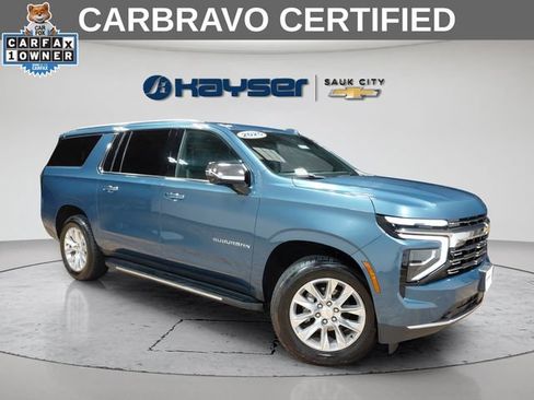 Used 2025 Chevrolet Suburban Premier AWD/4WD image 1