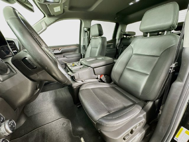 Used 2025 GMC Sierra 1500 SLT AWD/4WD image 11