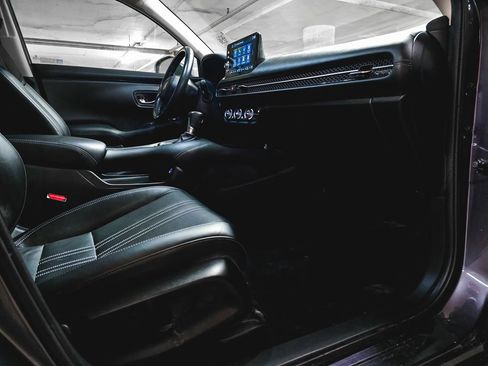 Used 2024 Honda HR-V EX-L image 32