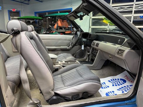 Used 1992 Ford Mustang LX RWD image 32