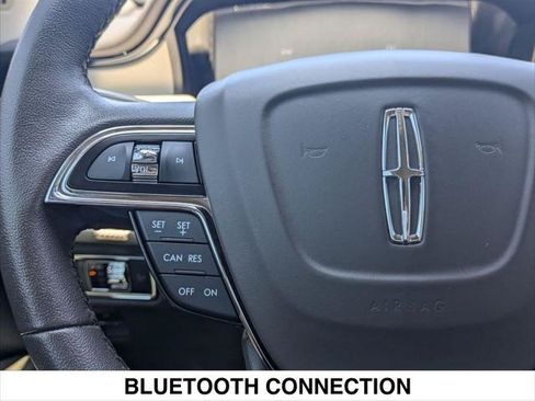 Certified 2022 Lincoln Nautilus FWD w/ Premium Package image 13