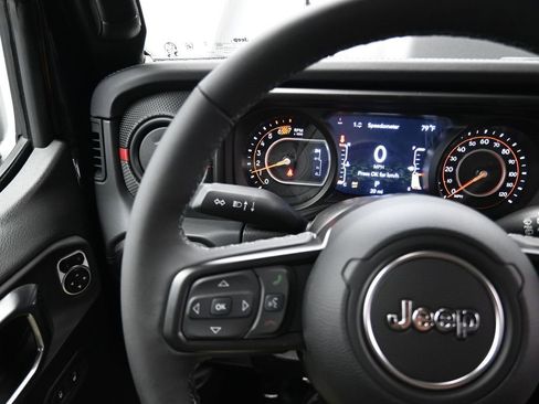 New 2026 Jeep Wrangler Unlimited Rubicon image 18