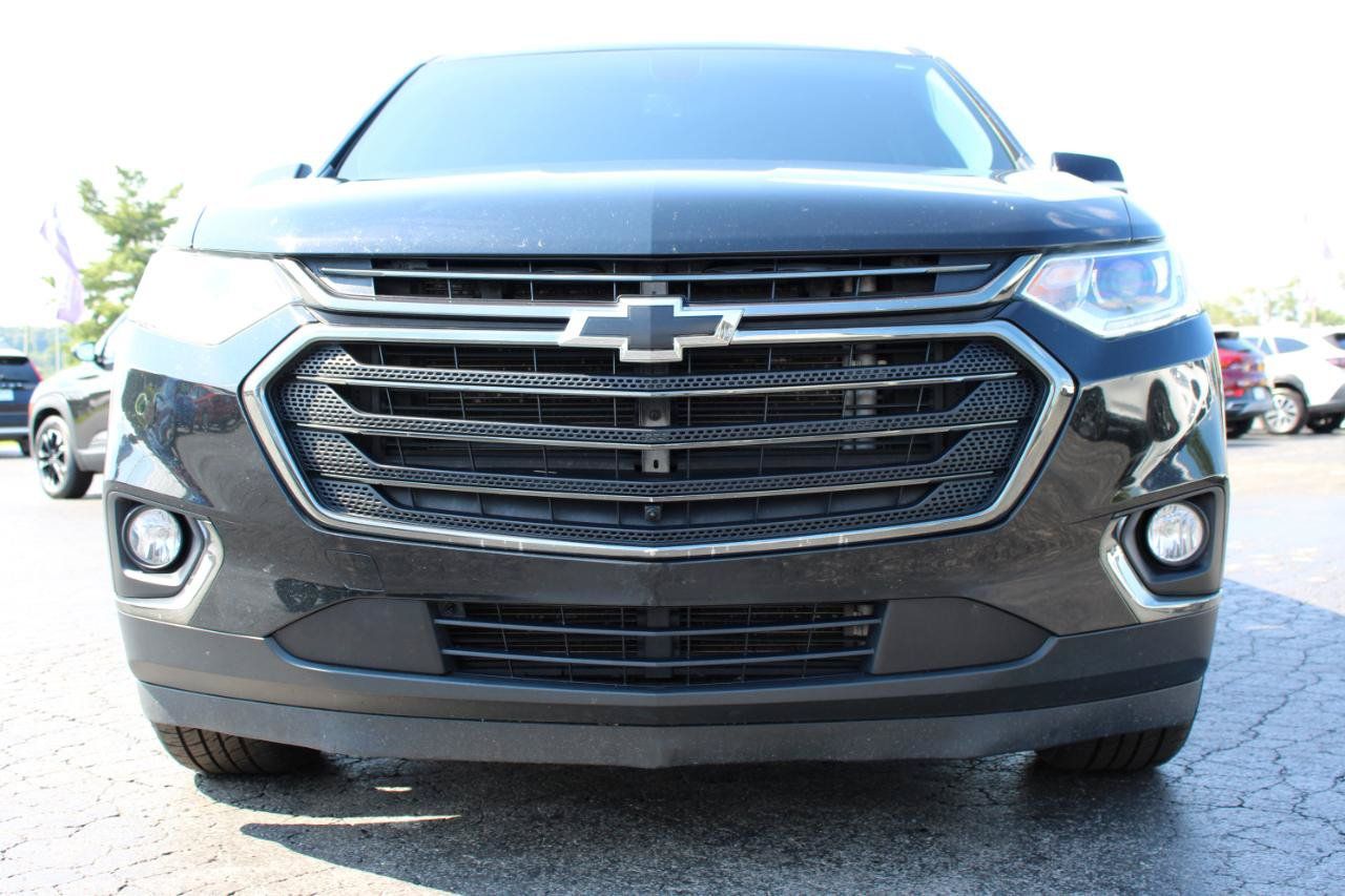 Used 2019 Chevrolet Traverse RS FWD image 2