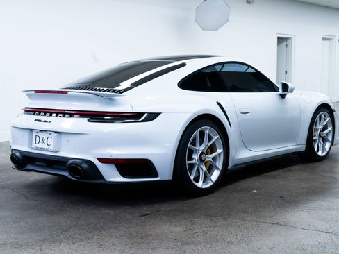 Used 2022 Porsche 911 Turbo S image 6