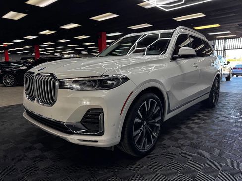 Used 2020 BMW X7 xDrive40i w/ Premium Package image 6