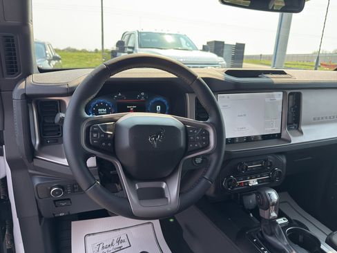 New 2026 Ford Bronco Outer Banks AWD/4WD image 9