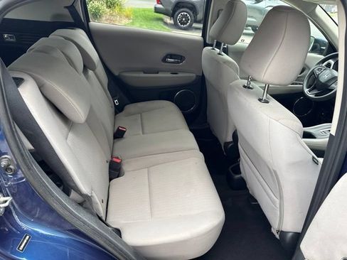 Used 2017 Honda HR-V EX image 27