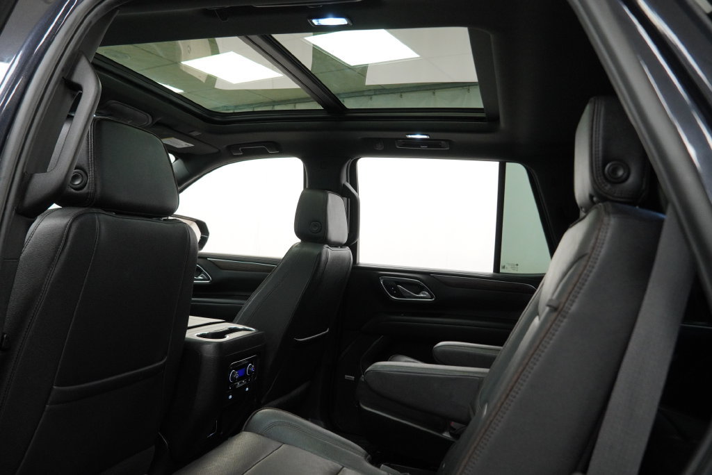 Used 2023 Chevrolet Tahoe High Country w/ Premium Package 2 AWD/4WD image 5