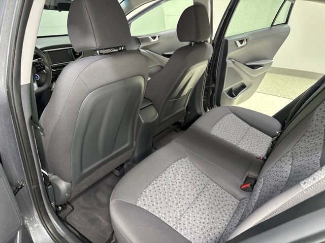 Used 2018 Hyundai Ioniq Blue FWD image 22