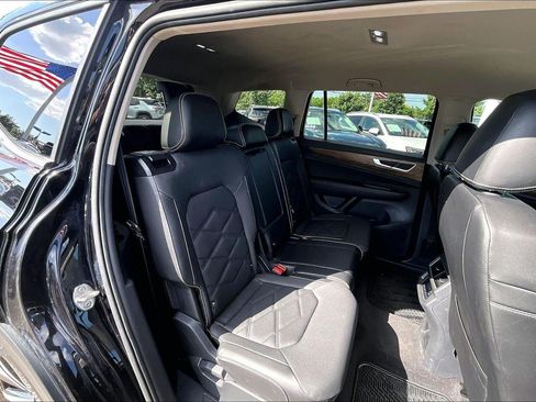 Used 2024 Volkswagen Atlas SE AWD/4WD image 22