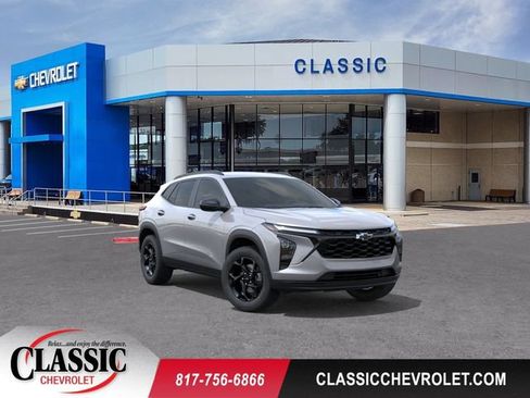 New 2026 Chevrolet Trax LT FWD image 1