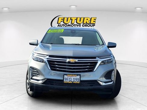 Used 2024 Chevrolet Equinox Premier image 2