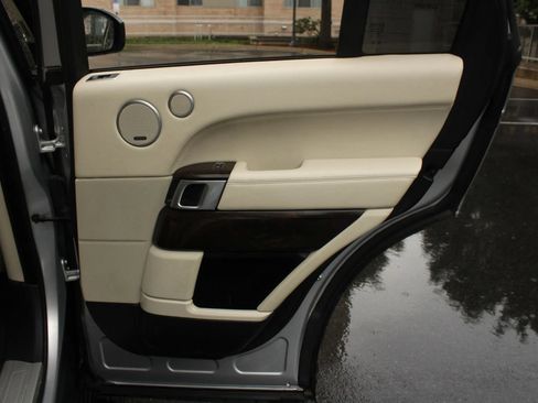 Used 2014 Land Rover Range Rover HSE AWD/4WD image 21