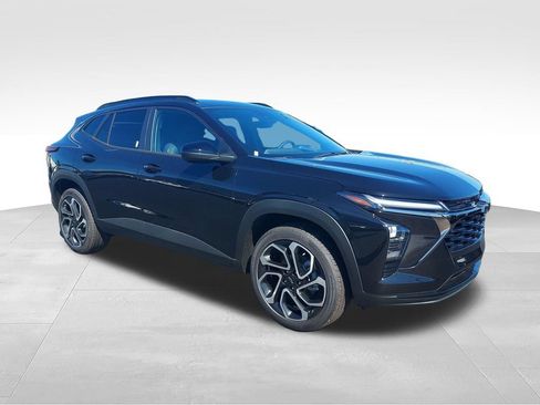 New 2026 Chevrolet Trax RS w/ Driver Confidence Package FWD image 7