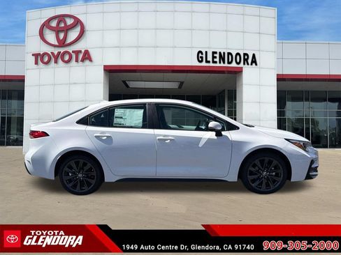 New 2026 Toyota Corolla SE FWD image 12
