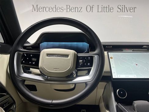 Used 2023 Land Rover Range Rover SE image 31