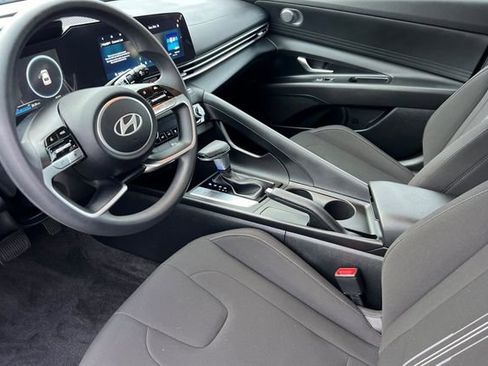 Used 2024 Hyundai Elantra SEL image 10