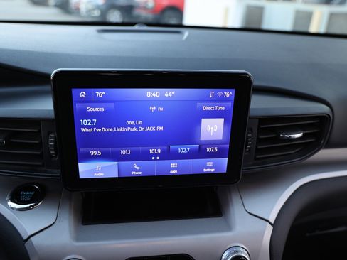 Used 2023 Ford Explorer XLT image 20