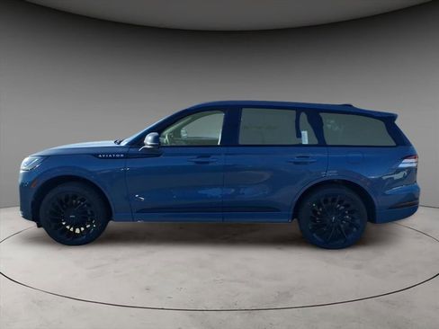 New 2026 Lincoln Aviator Reserve image 2
