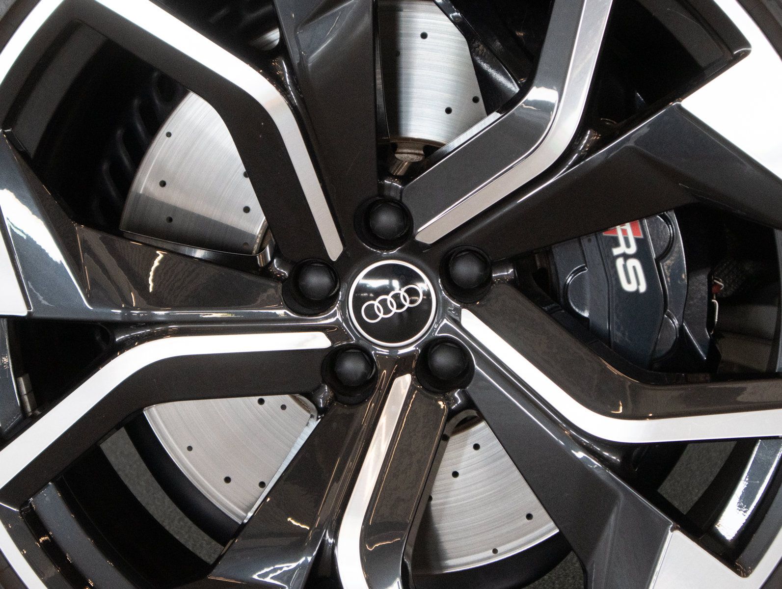 Used 2024 Audi RS Q8 AWD/4WD image 7