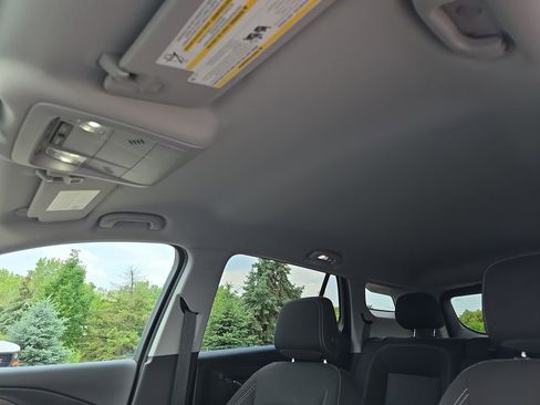 Used 2022 GMC Terrain SLE w/ Driver Convenience Package AWD/4WD image 31
