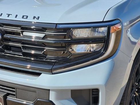 New 2027 Ford Expedition Platinum w/ Stealth Performance Package AWD/4WD image 8