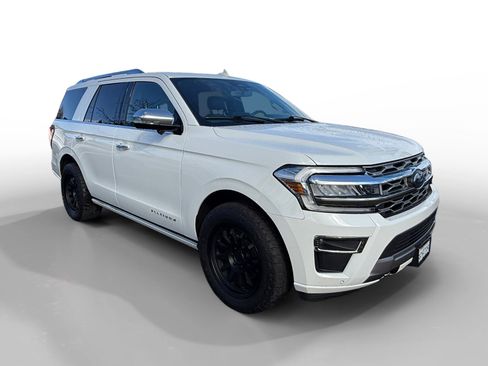 Certified 2023 Ford Expedition Platinum image 7