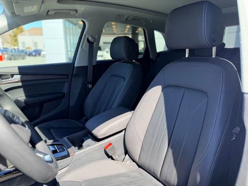 Certified 2023 Audi Q5 2.0T Premium w/ Convenience Package image 11
