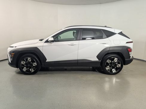 Certified 2025 Hyundai Kona SEL FWD image 4