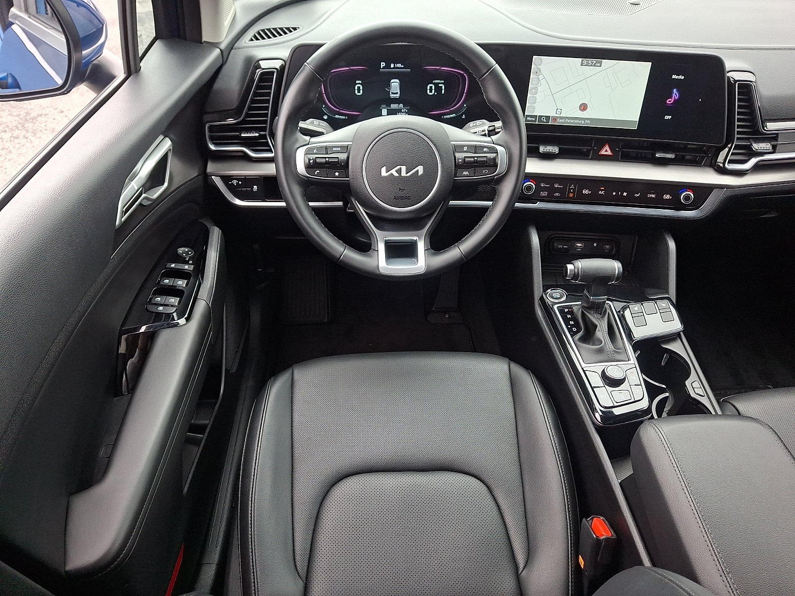 Used 2024 Kia Sportage EX AWD/4WD image 11