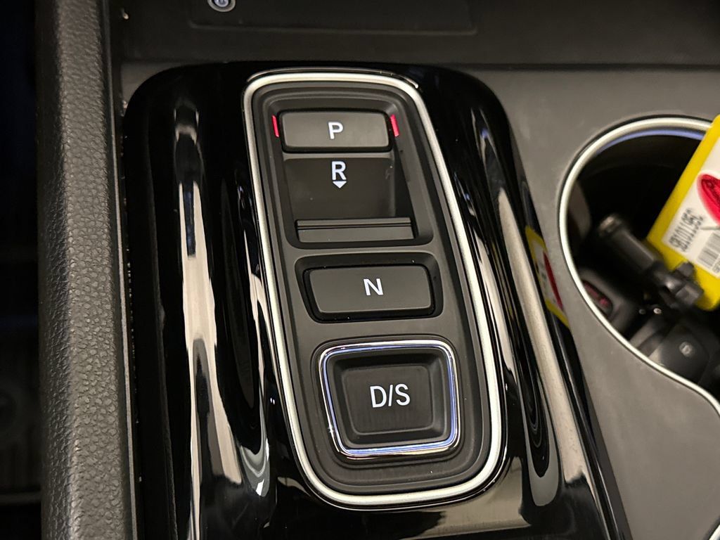 Used 2025 Honda Pilot Elite image 35