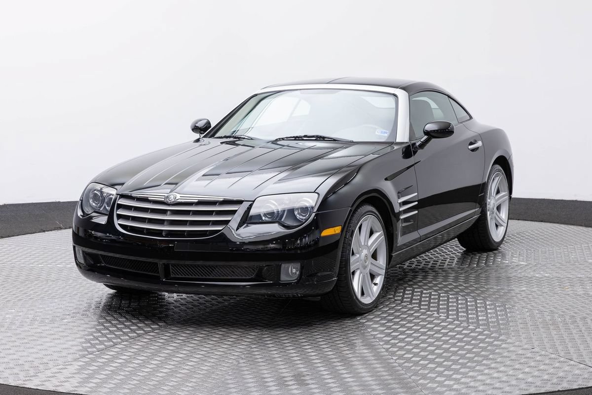 Used 2004 Chrysler Crossfire Coupe RWD image 2