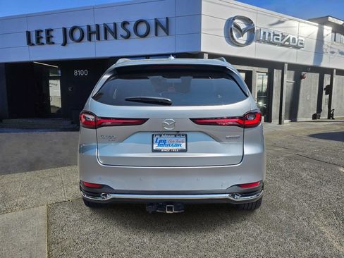 Used 2024 MAZDA CX-90 Plug-In Hybrid w/ Premium Pkg AWD/4WD image 4