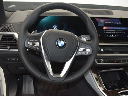 Used 2026 BMW X5 sDrive40i w/ Parking Assistance Package RWD image 13