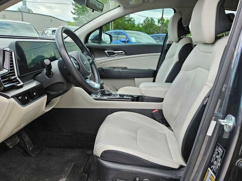 Used 2023 Kia Sportage EX FWD image 12