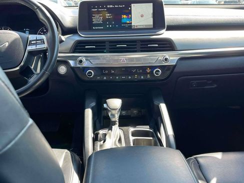 Used 2022 Kia Telluride LX AWD/4WD image 3