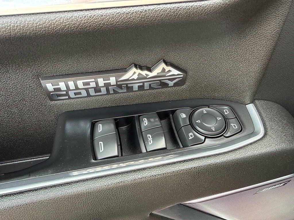 Certified 2024 Chevrolet Silverado 1500 High Country w/ Technology Package AWD/4WD image 14