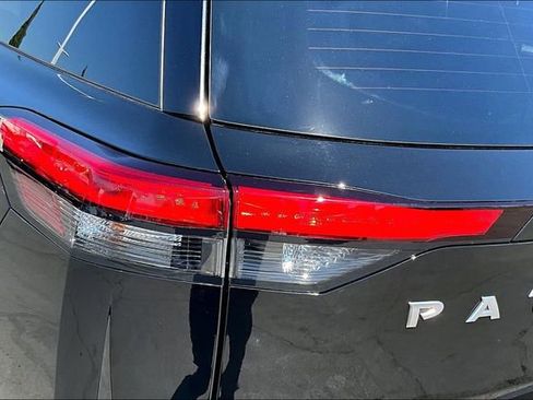 Certified 2024 Nissan Pathfinder SV image 23