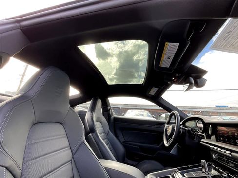 Used 2024 Porsche 911 Carrera 4S image 23