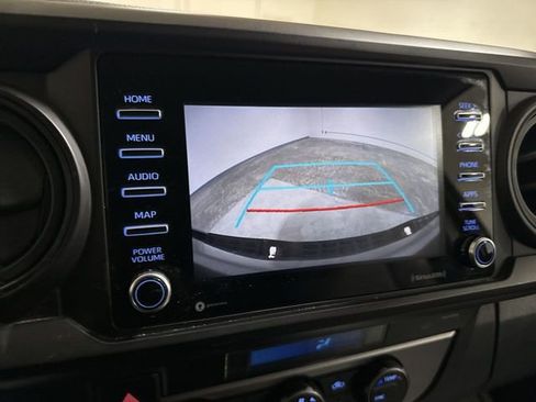 Used 2021 Toyota Tacoma SR AWD/4WD image 18