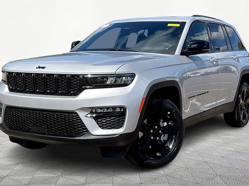 New 2025 Jeep Grand Cherokee Limited w/ Black Appearance Package image 2