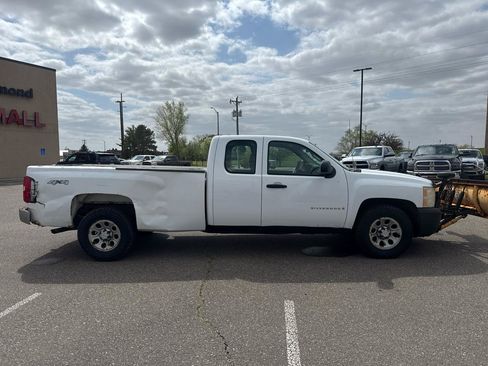 Used 2008 Chevrolet Silverado 1500 W/T w/ Skid Plate Package AWD/4WD image 4